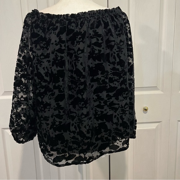 ๐ Rock & Republic Black Double Layered Blouse - Large - Picture 4 of 7